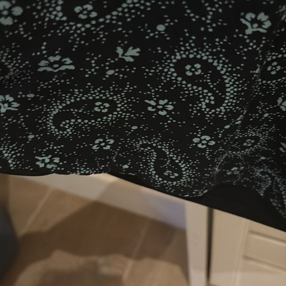 BP Black and White Paisley V-Neck Flutter Sleeve Dress 90s “skater dress” vibes - Picture 16 of 17